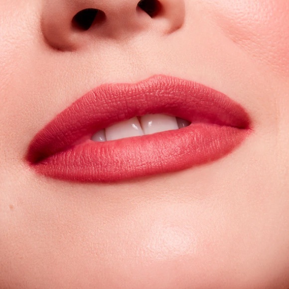 MAC Matte Get the Hint (664)        moderately warm toned, medium dark pink BNIB - Picture 4 of 4